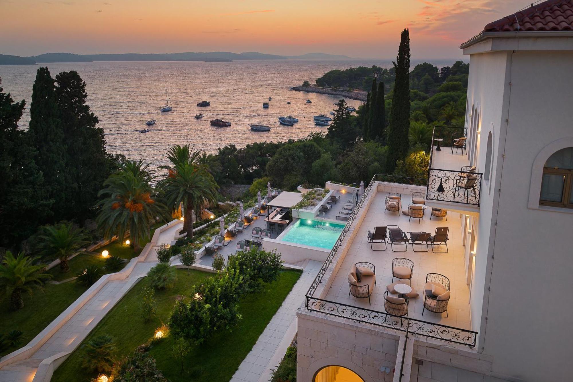 Hotel Moeesy, Blue & Green Oasis Χβαρ Εξωτερικό φωτογραφία