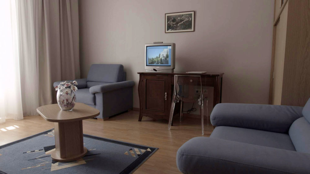 Hotel Moeesy, Blue & Green Oasis Χβαρ Εξωτερικό φωτογραφία